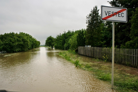 Vestec, povodně 2013