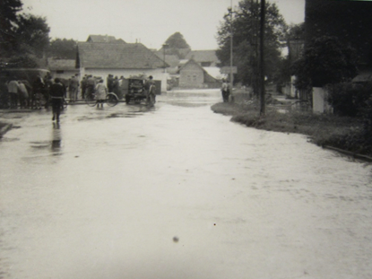 Povodeň 1981 (zdroj: Obec Jíkev)